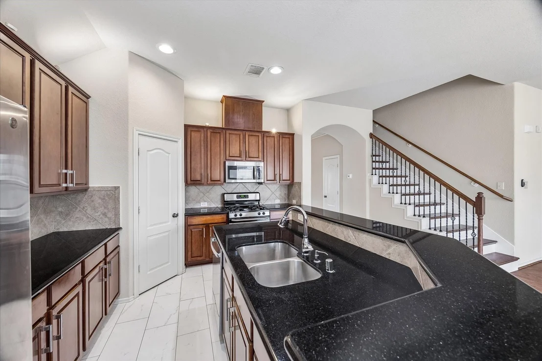 Photo of 8107 Whisper Point Drive