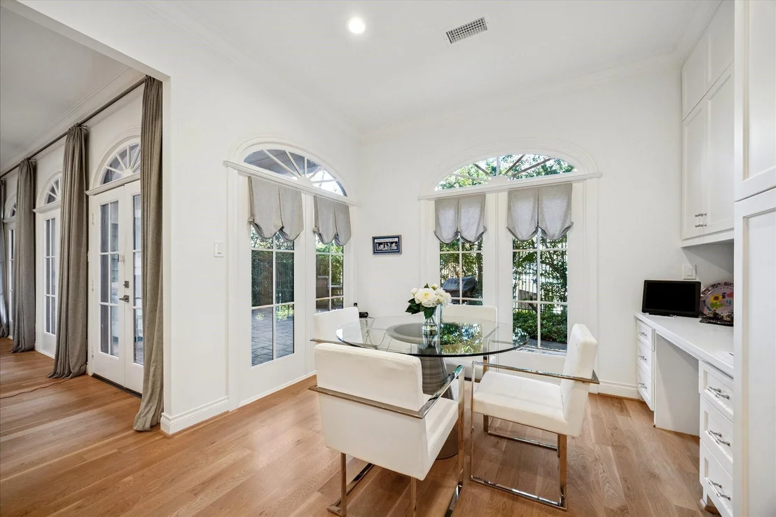 Photo of 5706 Indian Bluff