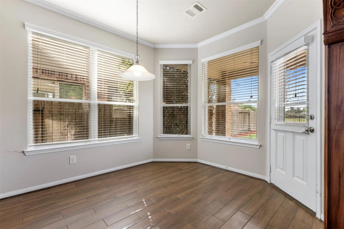 Photo of 21370 Russell Chase Drive
