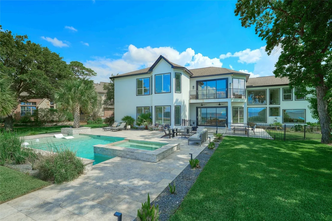 Photo of 11706 Edgewater Court