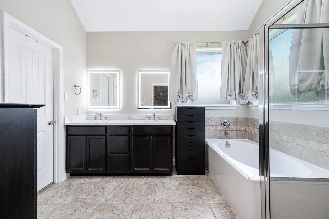Photo of 35 S Greenprint Circle