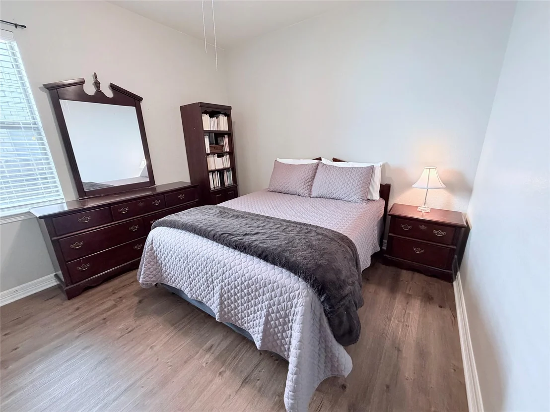 Photo of 1721 Round Oak Lane