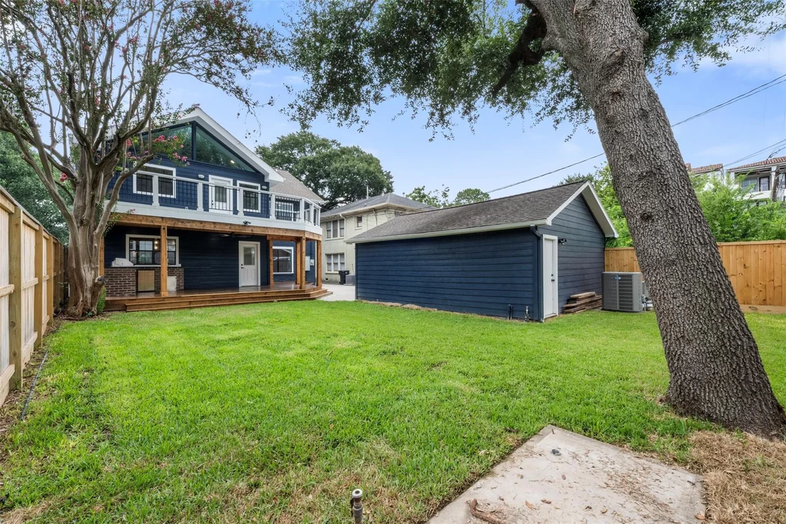 Photo of 1723 Albans Road