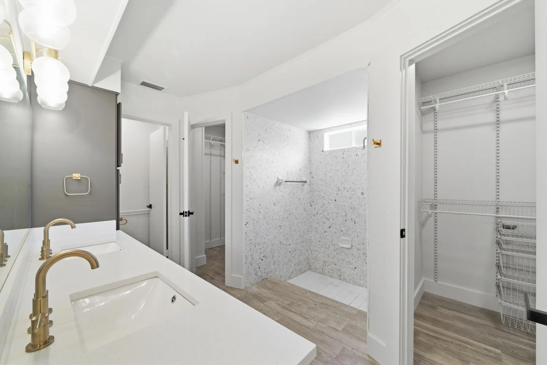 Photo of 8131 Theisswood Road