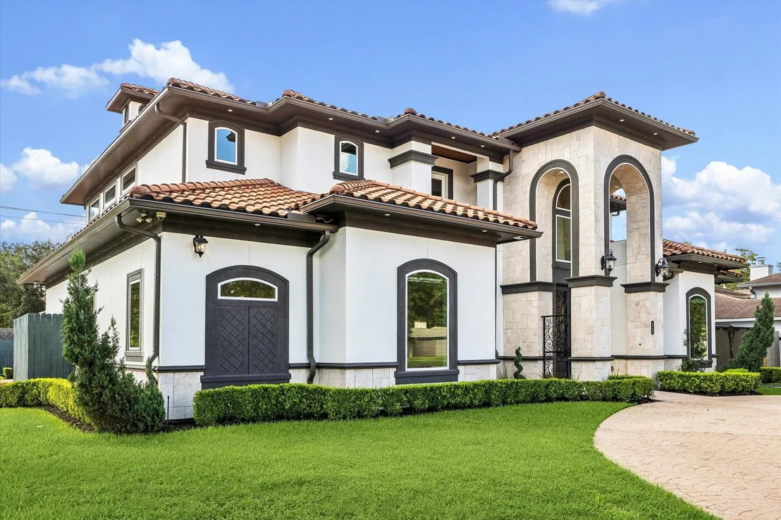 Photo of 9761 Westview Drive
