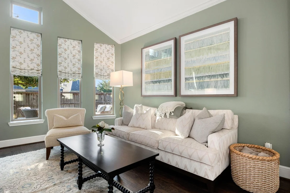 Photo of 1614 Primrose Lane