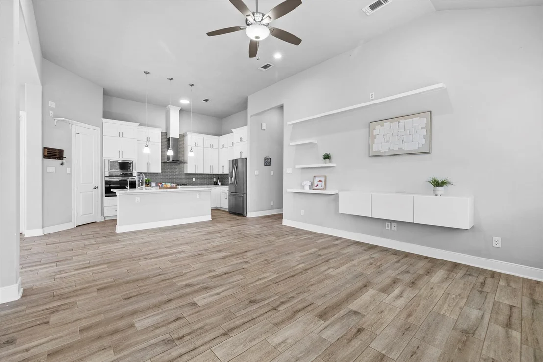 Photo of 8938 Intervale Street