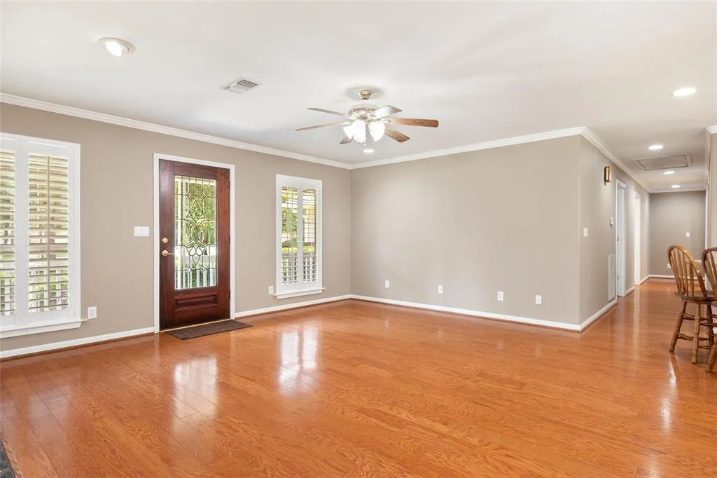 Photo of 90 Westwood Drive E