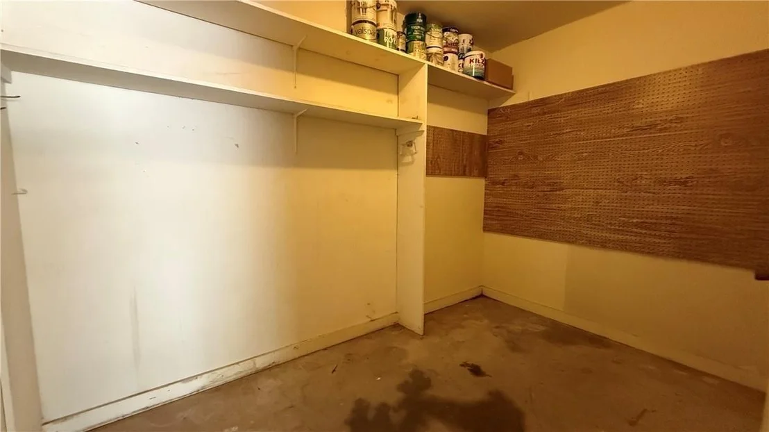 Photo of 203 Longfellow Lane