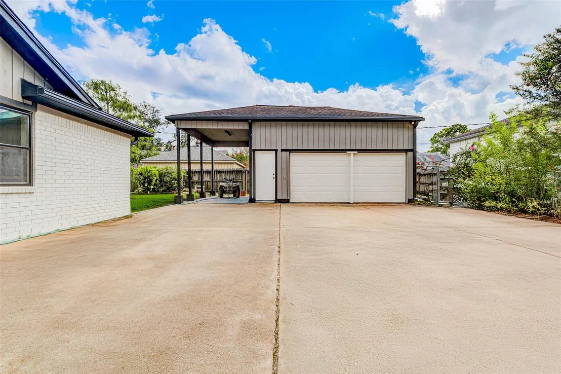 Photo of 9923 Emnora Lane