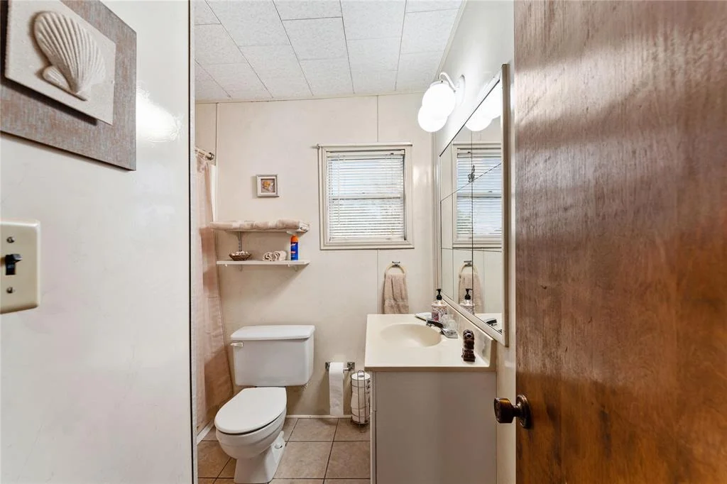 Photo of 410 Palm Drive