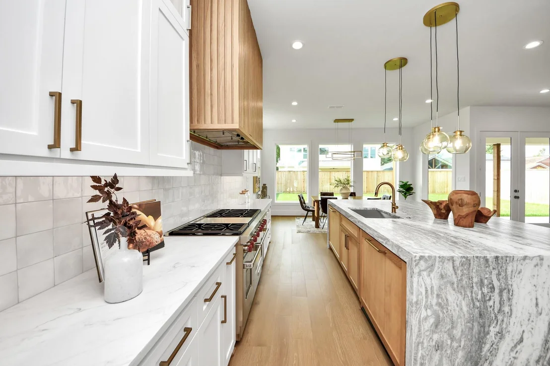 Photo of 1721 Chantilly Lane