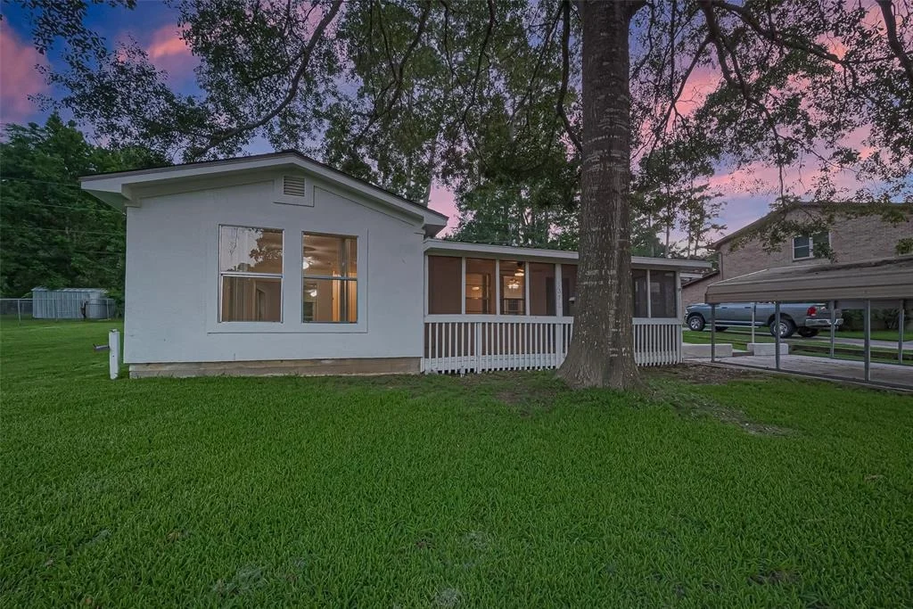 Photo of 1372 W Pine Lake Circle