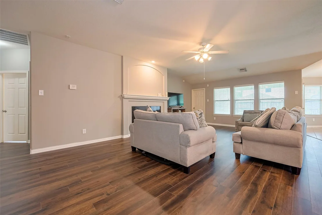 Photo of 1007 Casting Springs Way