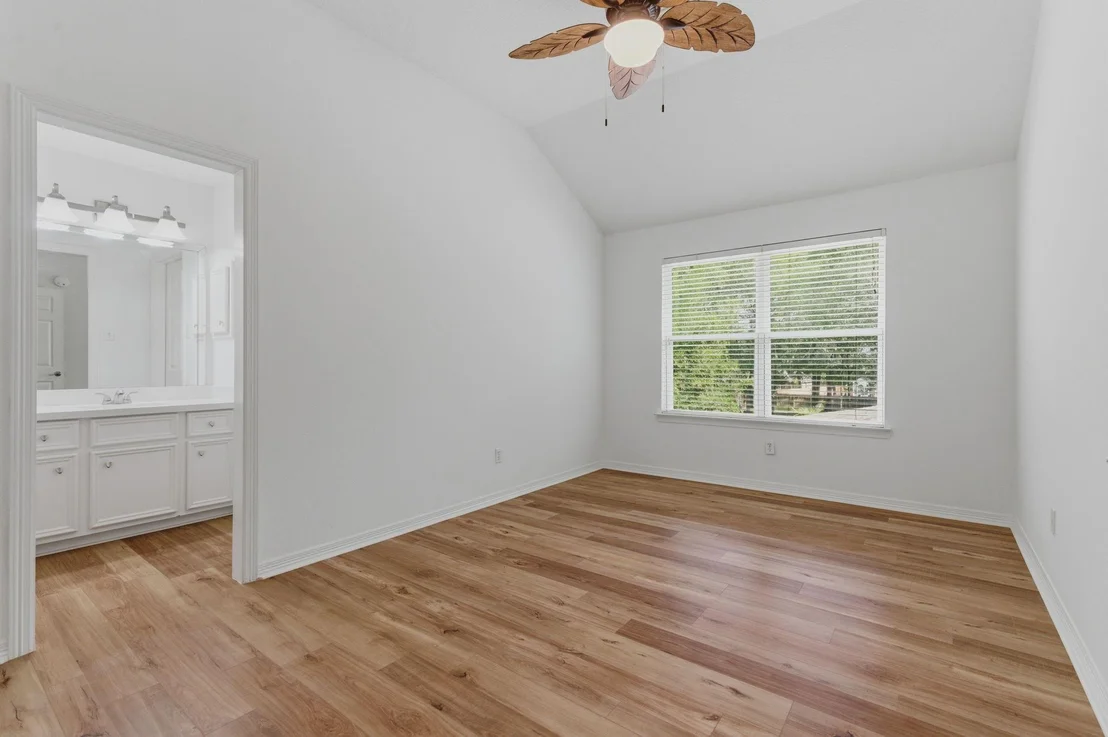 Photo of 2024 Old River Road