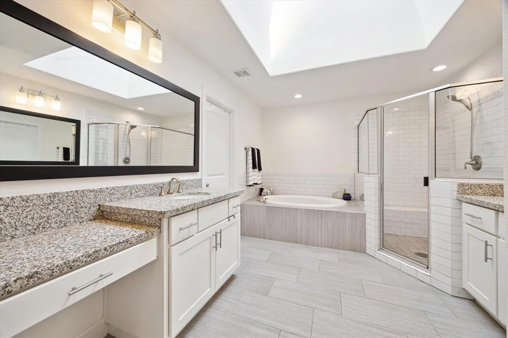 Photo of 3715 Oakroc Grove