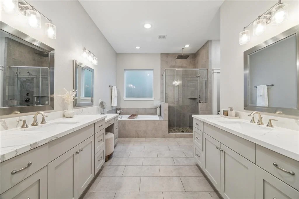 Photo of 5240 Larkin Street