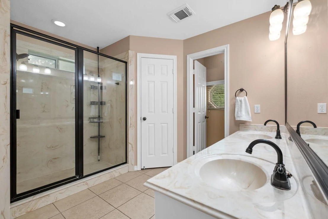 Photo of 9403 Highland Pointe Drive