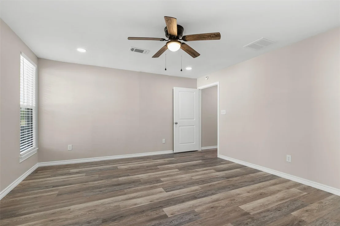 Photo of 21113 Harrison Drive