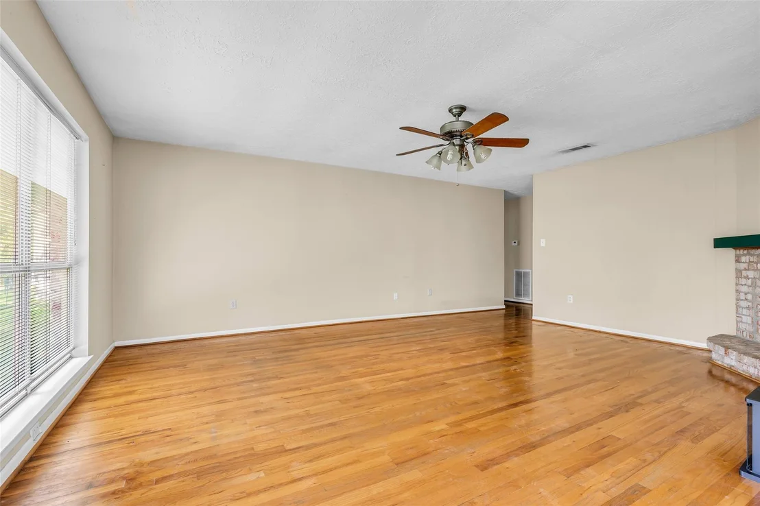 Photo of 168 Greenleaf Lane