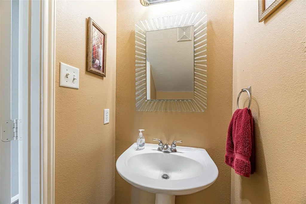 Photo of 11906 Canyon Valley Drive