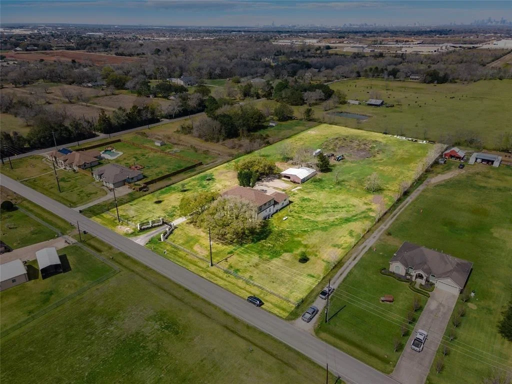 Photo of 7737 Brookside Road