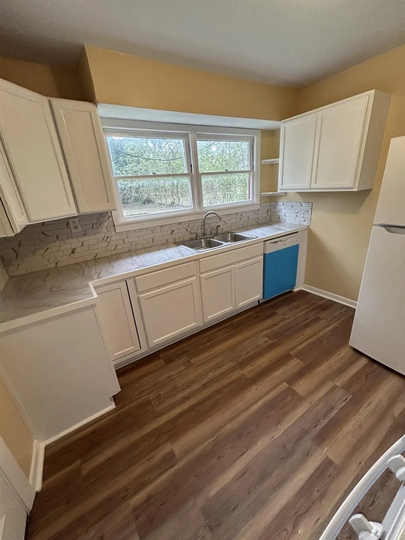 Photo of 2109 Briar Lane