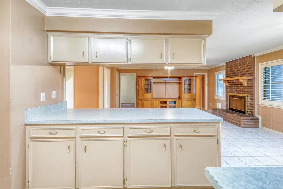 Photo of 534 Belwin Drive