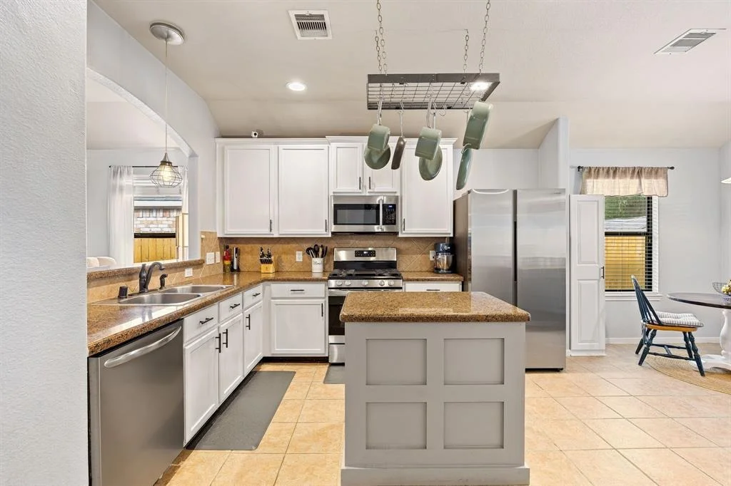 Photo of 2715 Lexington Park Drive