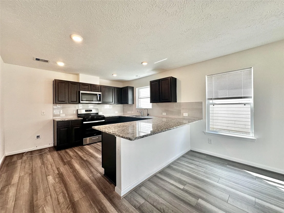 Photo of 5510 Eagle Sky Boulevard
