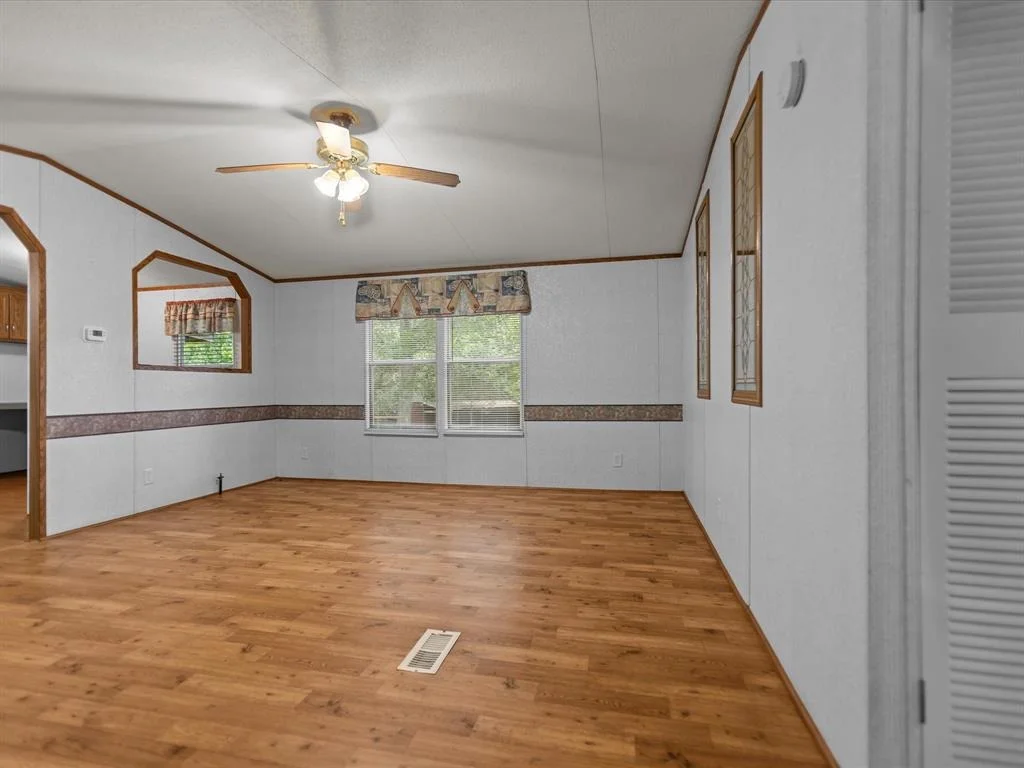 Photo of 3695 County Road 3411