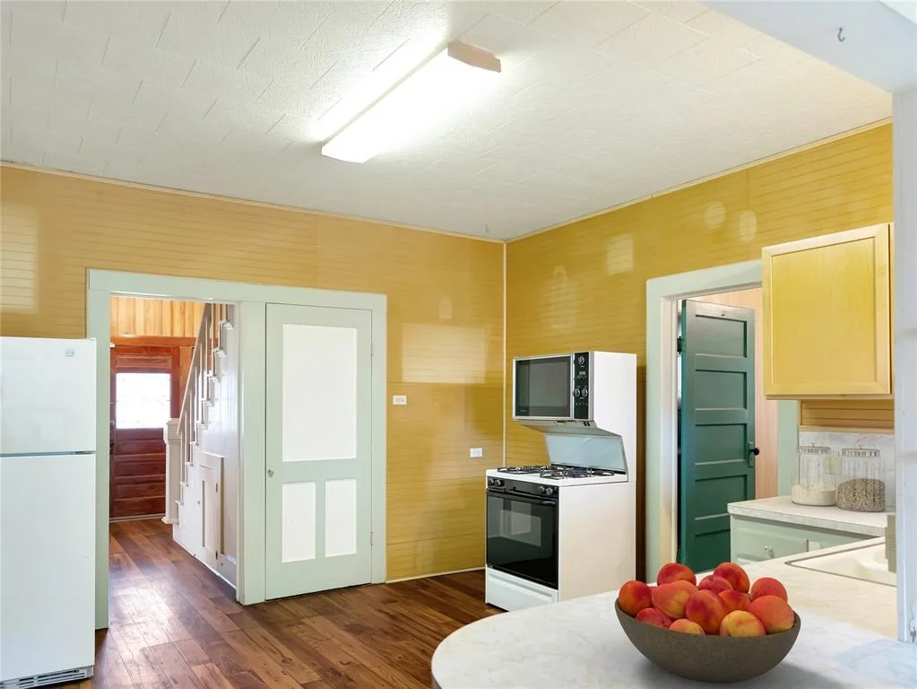 Photo of 1233 Eagle Lake Road