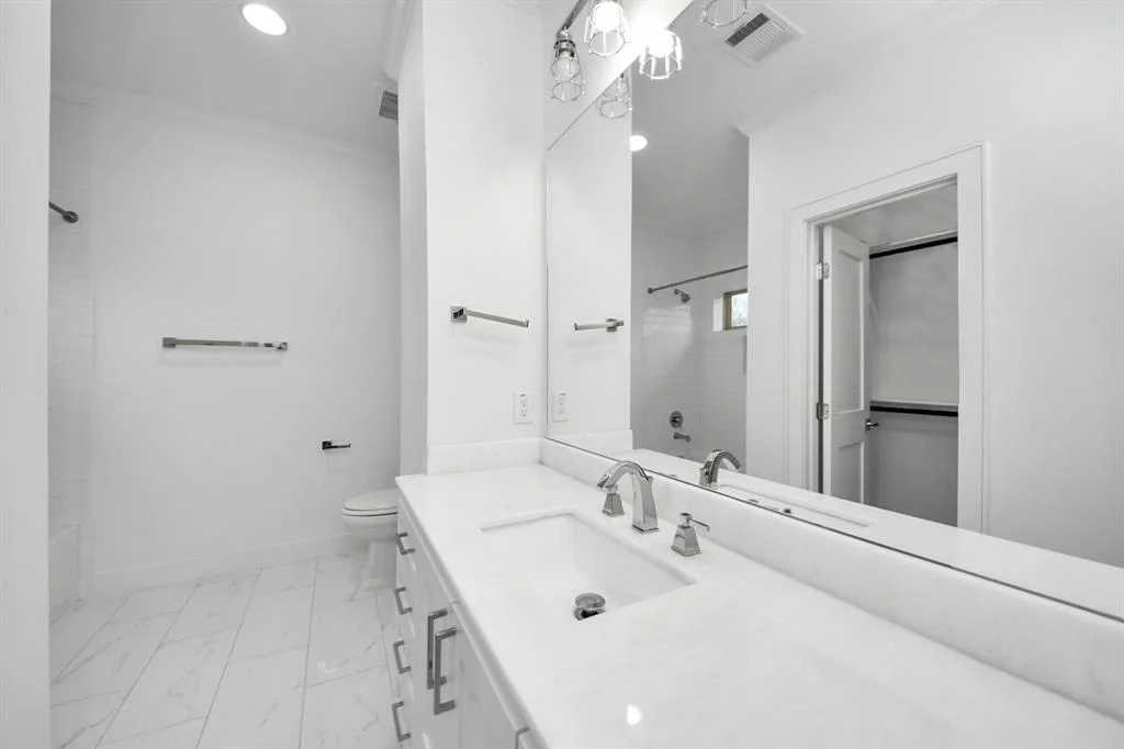 Photo of 2203 Peppermill Road