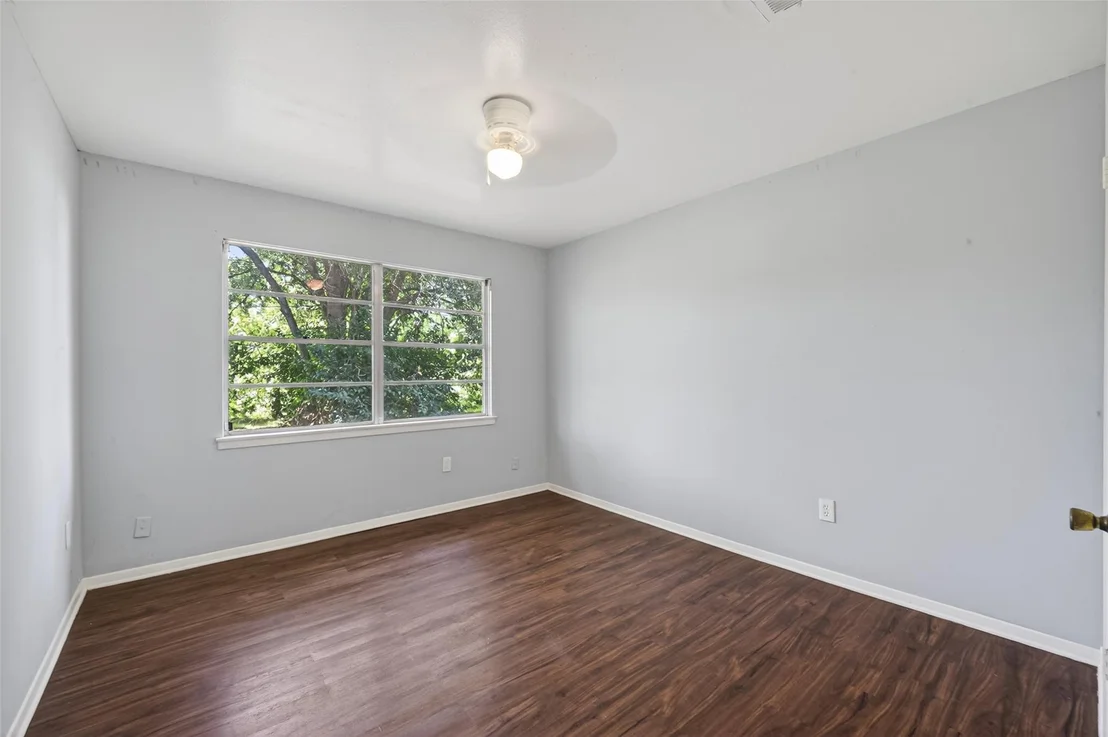 Photo of 3918 Tavenor Lane