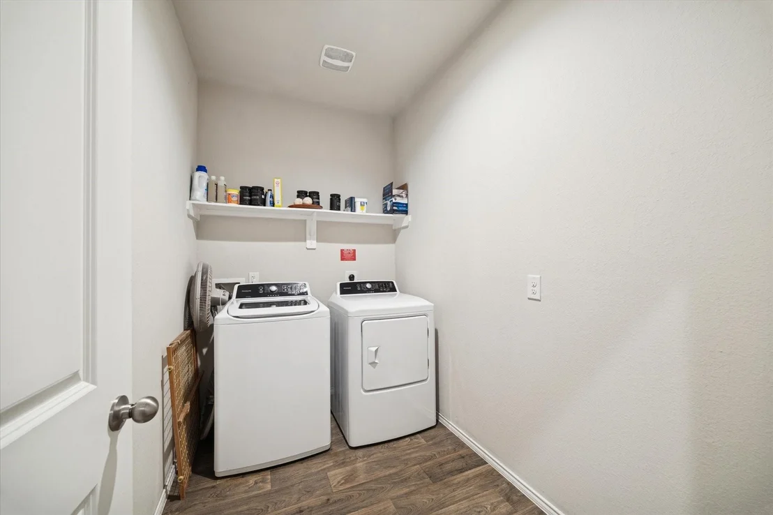 Photo of 592 Road 5138