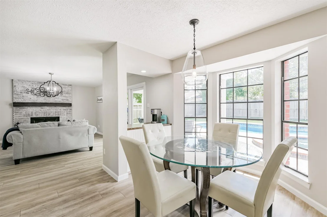 Photo of 2604 Silver Falls Drive