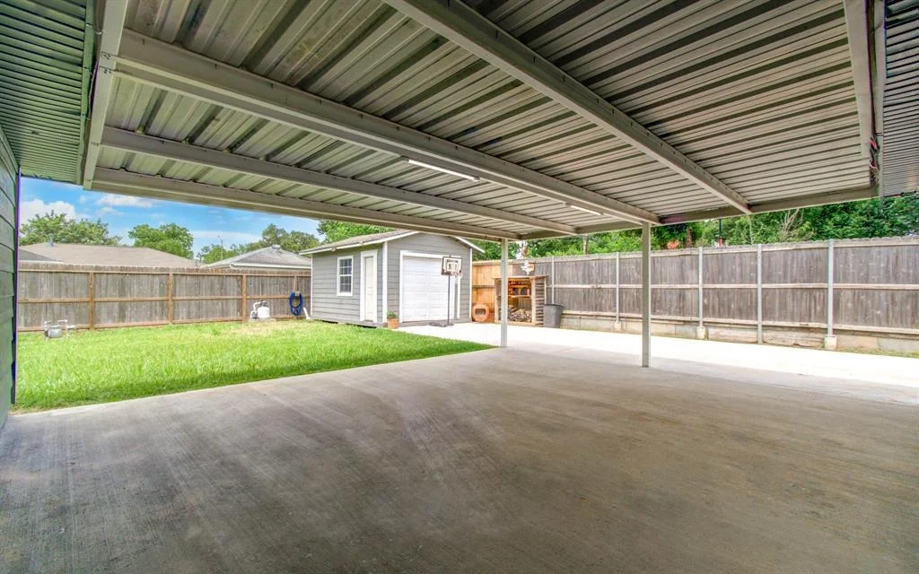 Photo of 2020 Vince Street