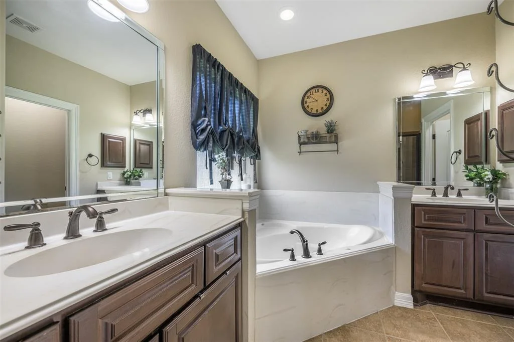 Photo of 3335 Rolling Valley Lane