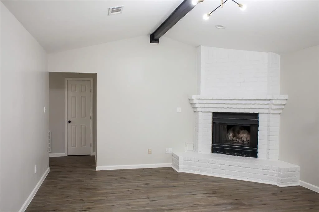 Photo of 1222 Lynn Lane