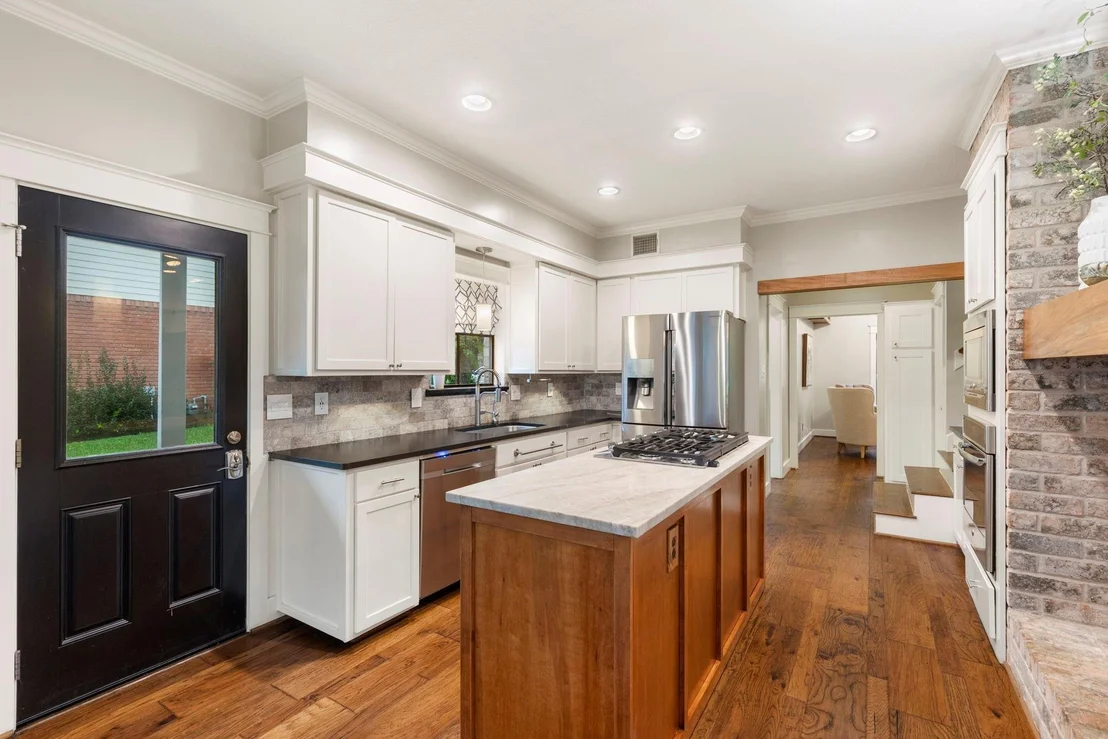 Photo of 6 Robin Springs Place