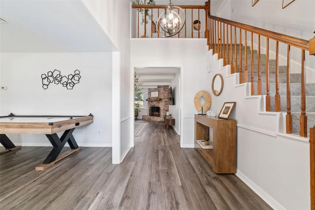 Photo of 563 Landfall Ln