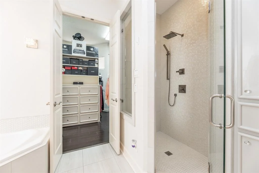 Photo of 305 Harborside Circle