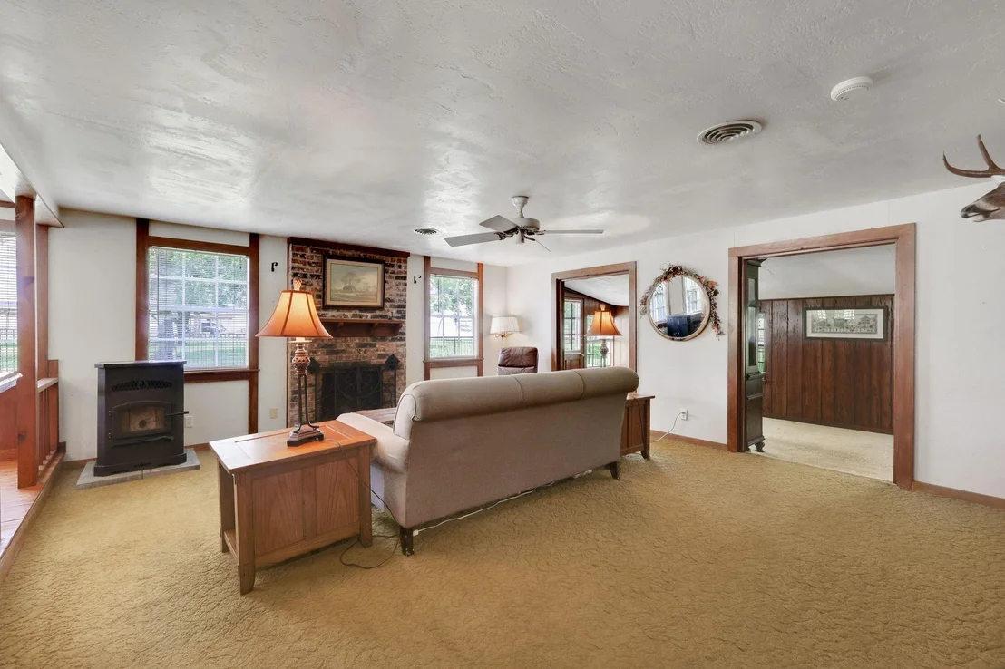 Photo of 151 Lakeview Circle