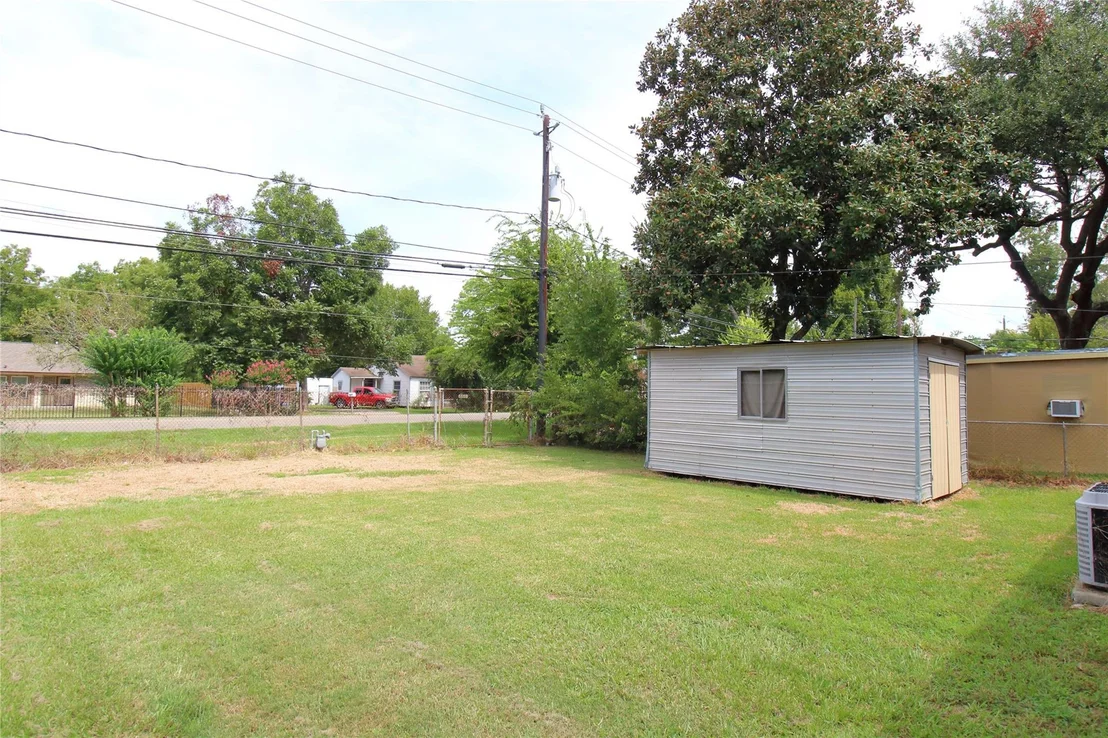 Photo of 402 Chandler Drive