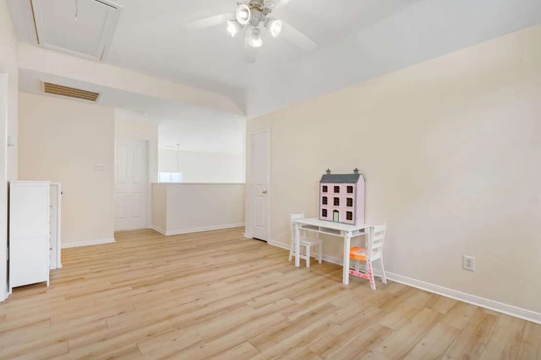 Photo of 30 Lyreleaf Place