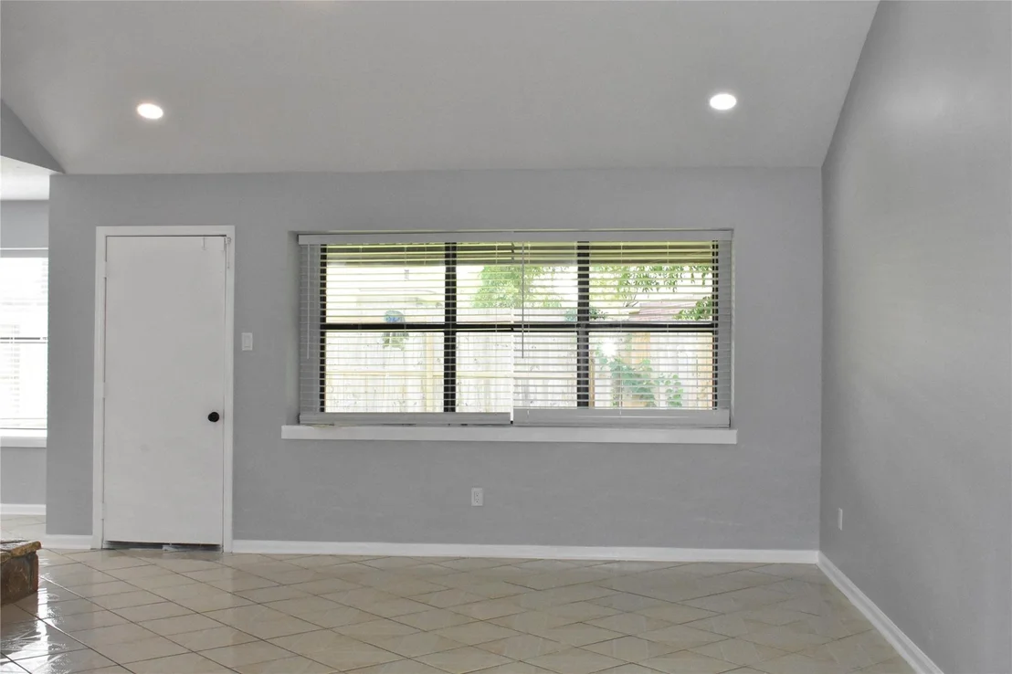Photo of 1347 Somercotes Lane