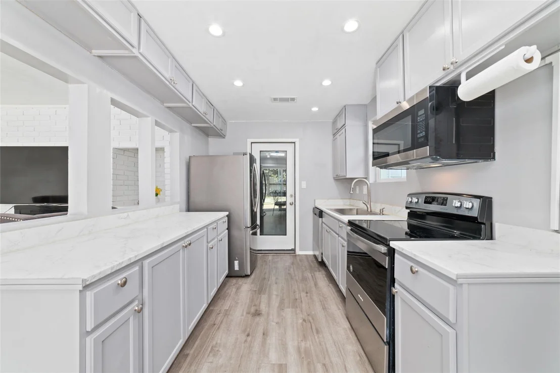 Photo of 6111 Westbranch Drive