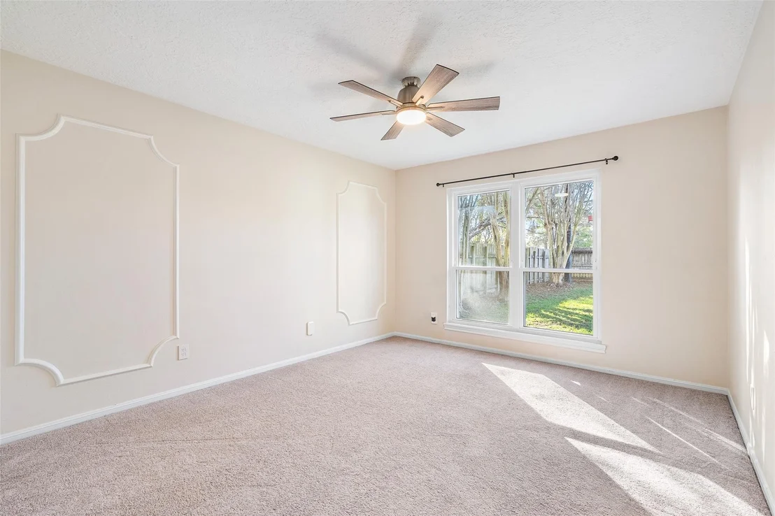 Photo of 723 Shadowbrook Drive