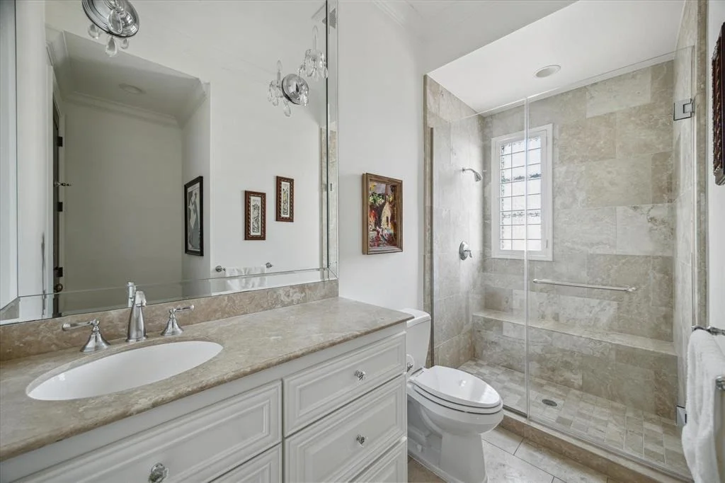Photo of 1747 Sunset Boulevard
