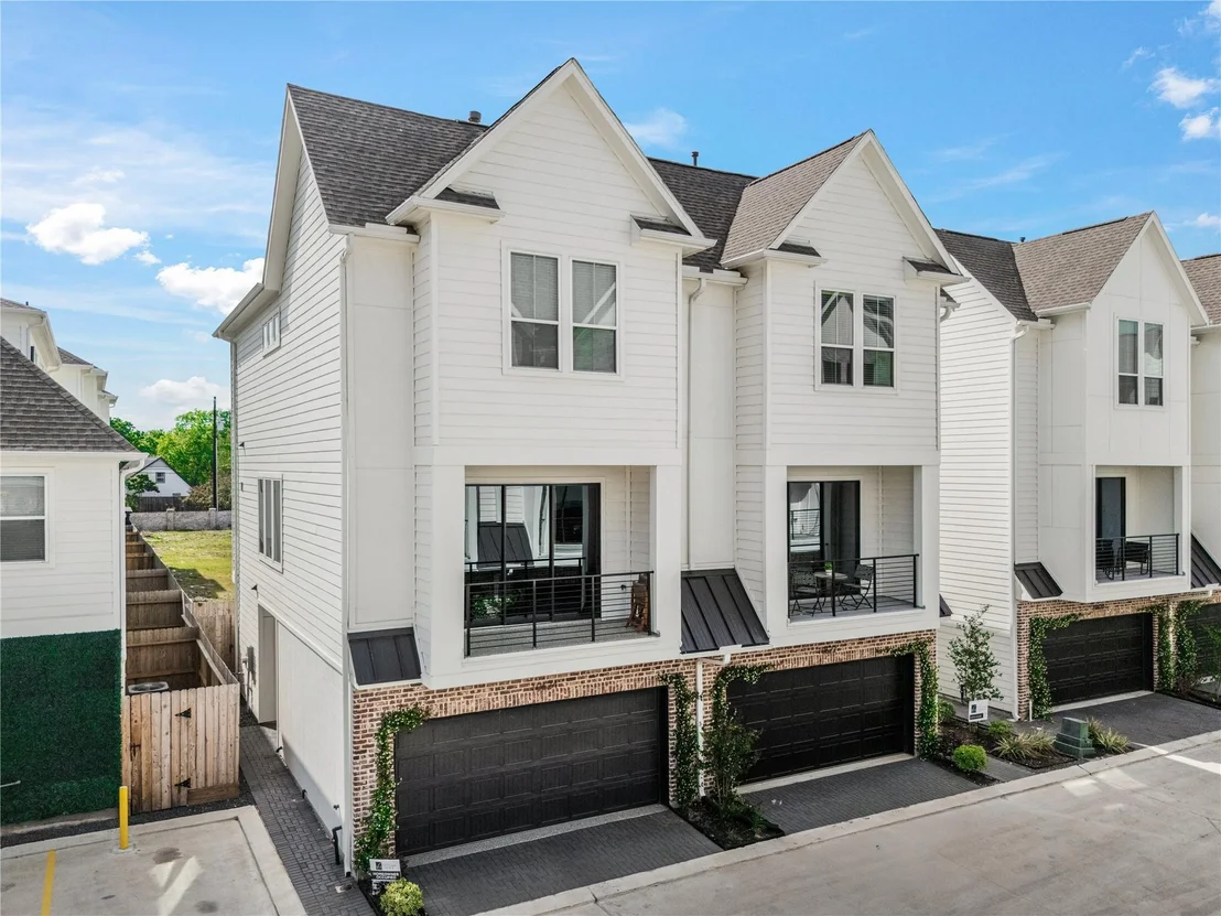 Photo of 10616 Cascade Ledge Lane